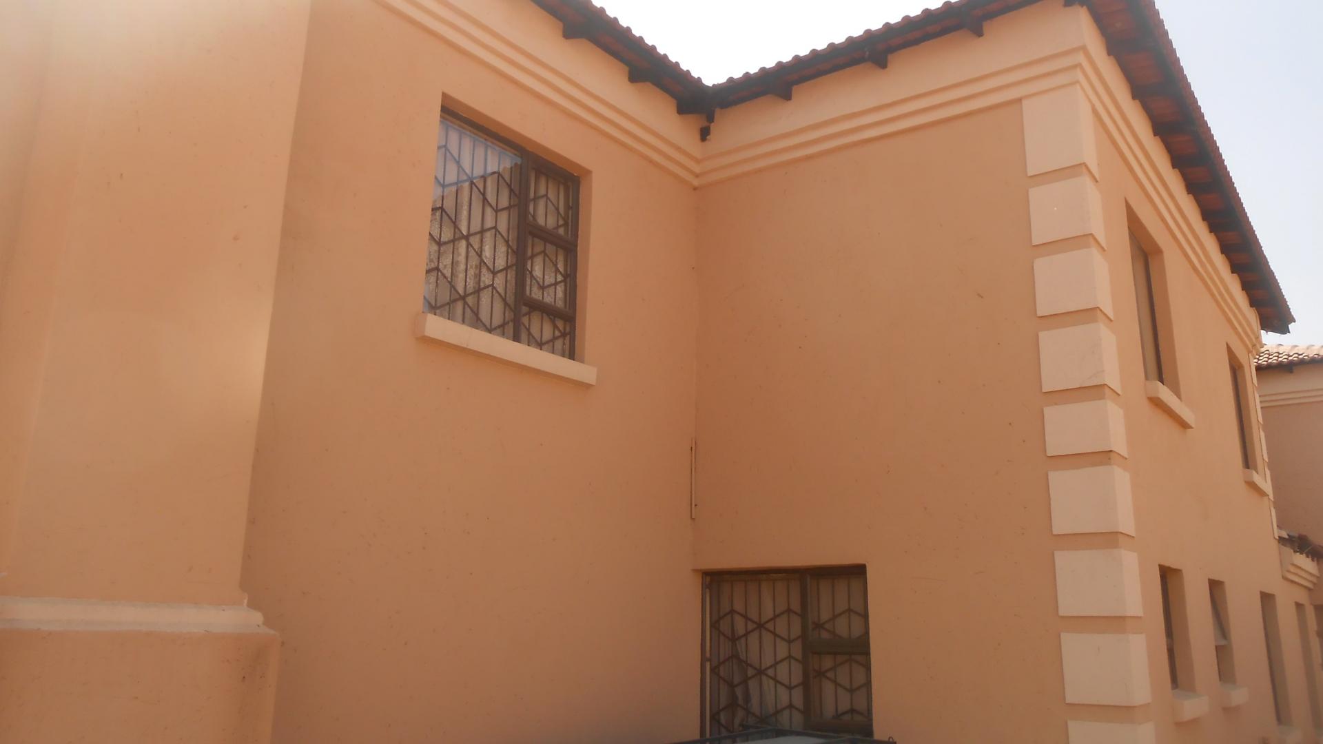 Backyard of property in Bronkhorstspruit