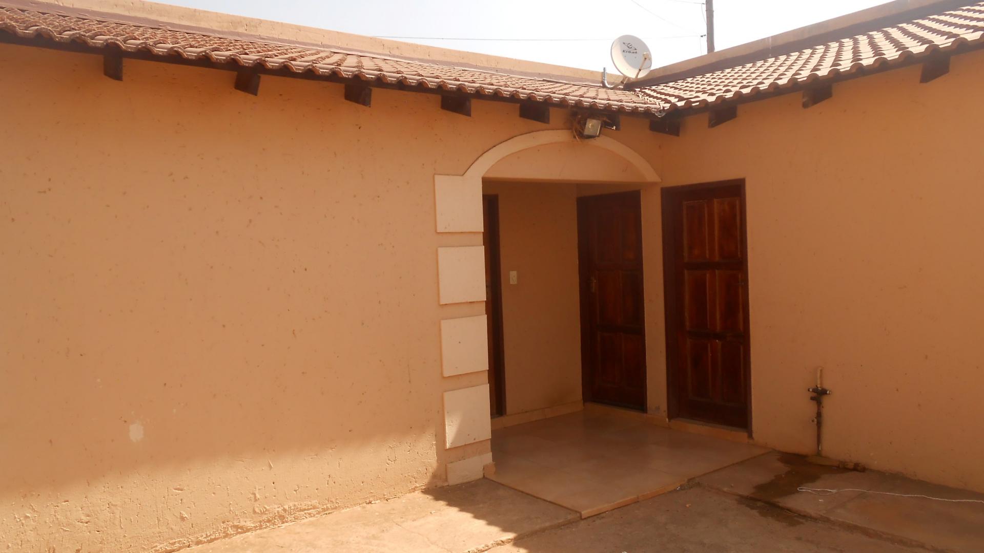 Backyard of property in Bronkhorstspruit