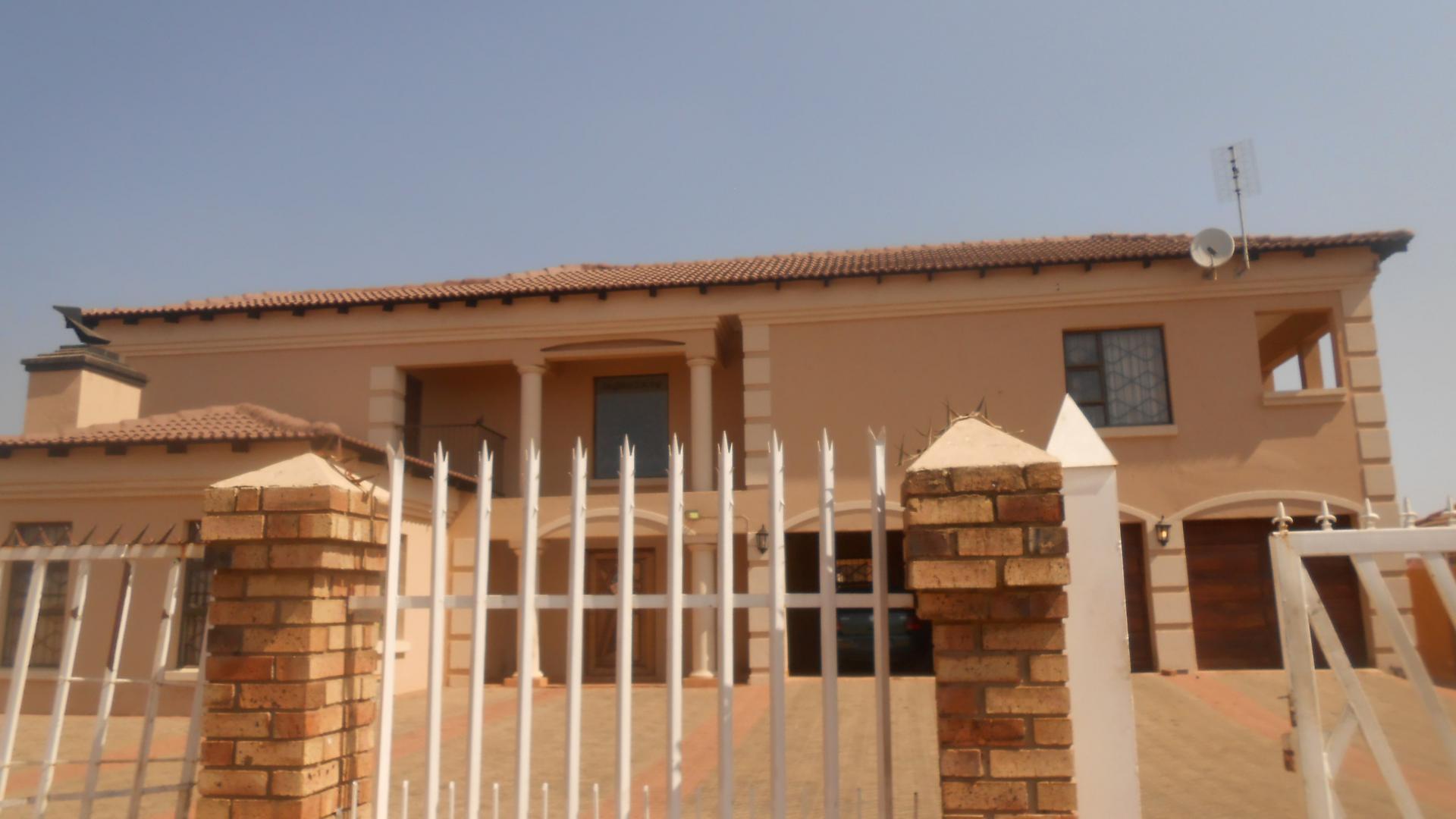 Front View of property in Bronkhorstspruit