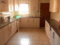 Kitchen - 29 square meters of property in Bronkhorstspruit