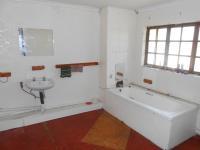 Main Bathroom - 14 square meters of property in Rustenburg