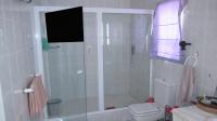 Main Bathroom - 7 square meters of property in Morningside