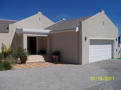 3 Bedroom House for Sale For Sale in Somerset West - Private Sale - MR039543