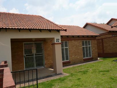 2 Bedroom Simplex for Sale For Sale in Midrand Estates - Home Sell - MR04187