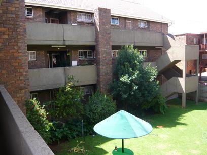 2 Bedroom Apartment for Sale For Sale in Vanderbijlpark - Private Sale - MR04221