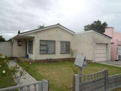 4 Bedroom House for Sale For Sale in Parow Valley - Home Sell - MR04476