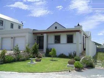 2 Bedroom House for Sale For Sale in Hermanus - Home Sell - MR04478