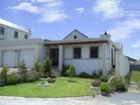 2 Bedroom 2 Bathroom House for Sale for sale in Hermanus