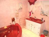 Bathroom 1 - 12 square meters of property in Krugersdorp