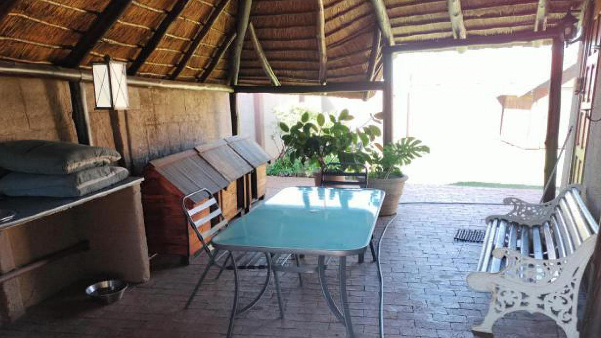 Entertainment of property in Klippoortje