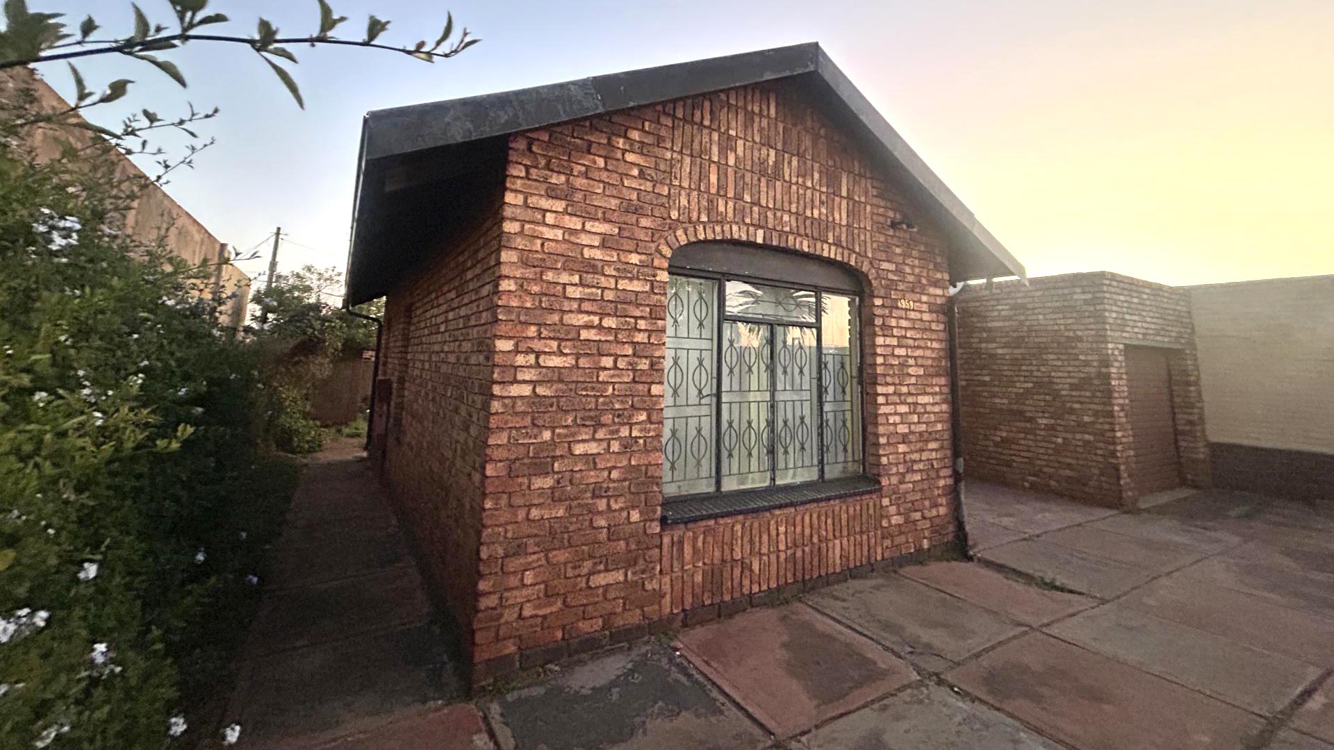 Front View of property in Kagiso