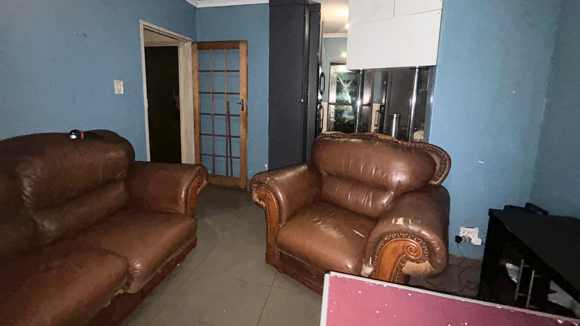 Lounges of property in Kagiso