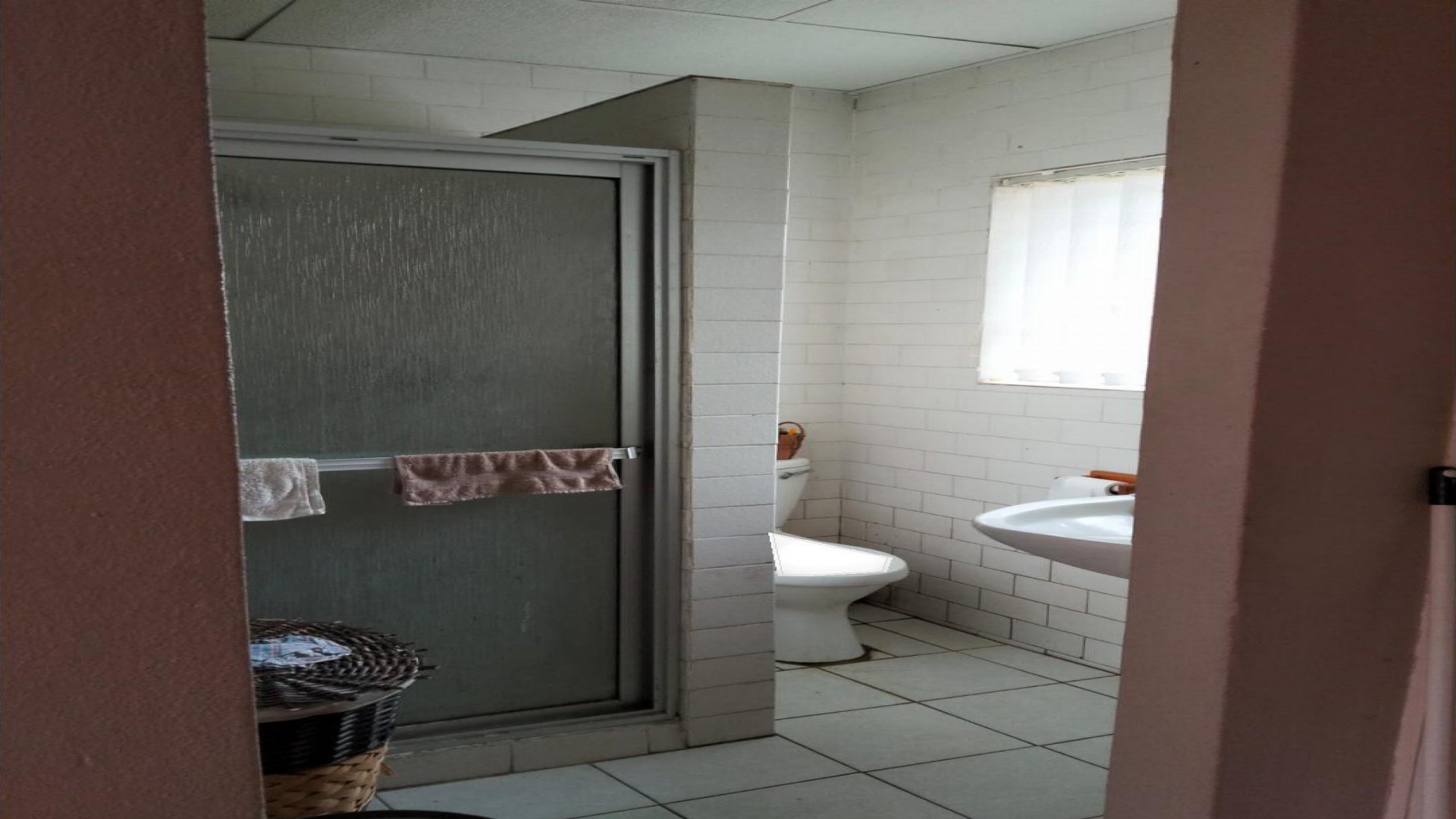 Bathroom 1 of property in Sharon Park