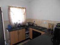 Kitchen - 8 square meters of property in Zandspruit