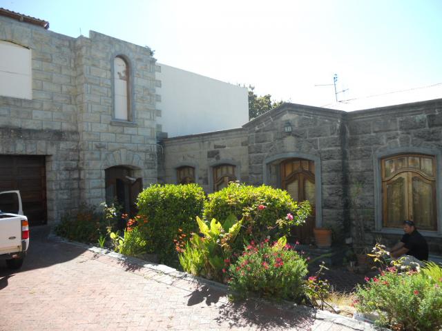 Front View of property in Rondebosch  