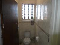 Main Bathroom - 4 square meters of property in Bluff