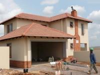 3 Bedroom 3 Bathroom House for Sale for sale in Monavoni