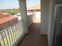 Patio - 22 square meters of property in Rensburg