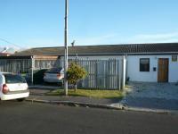 Front View of property in Parow Central