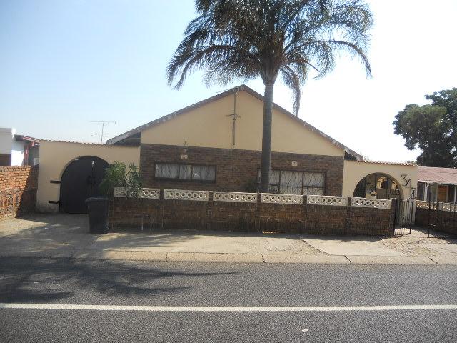 Front View of property in Eersterust