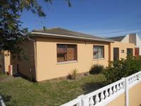 4 Bedroom 1 Bathroom Cluster for Sale for sale in Grassy Park