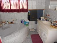 Main Bathroom - 10 square meters of property in Springs