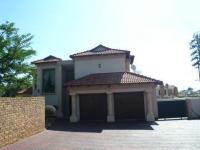 Front View of property in Raslouw