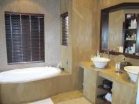 Main Bathroom - 10 square meters of property in Leeuwfontein Estates