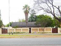 Front View of property in Queenswood