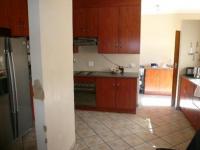 Kitchen - 18 square meters of property in Bronkhorstspruit