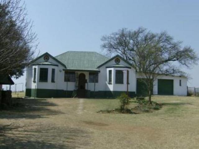 Front View of property in Machadodorp