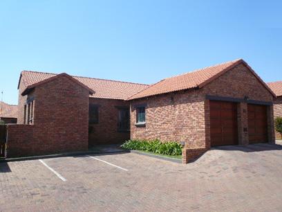 3 Bedroom Simplex for Sale For Sale in Mooikloof Ridge - Private Sale - MR057443