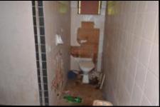 Main Bathroom - 6 square meters of property in Pennington
