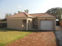 3 Bedroom 2 Bathroom Simplex for Sale and to Rent for sale in Willow Park Manor