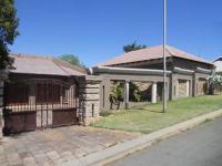 Front View of property in Alan Manor