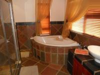 Main Bathroom - 7 square meters of property in Irene Farm Villages