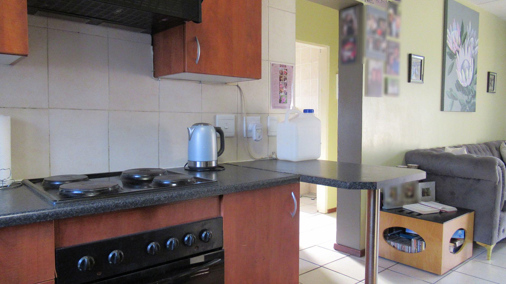 Kitchen - 7 square meters of property in Parkrand