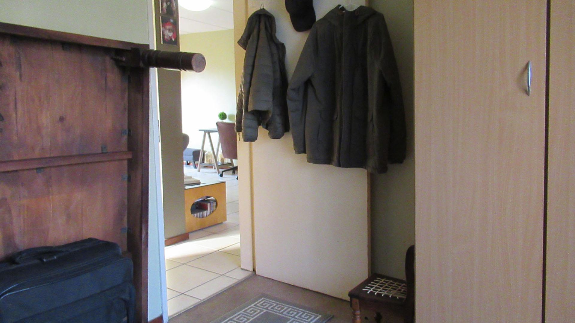 Bed Room 1 - 10 square meters of property in Parkrand