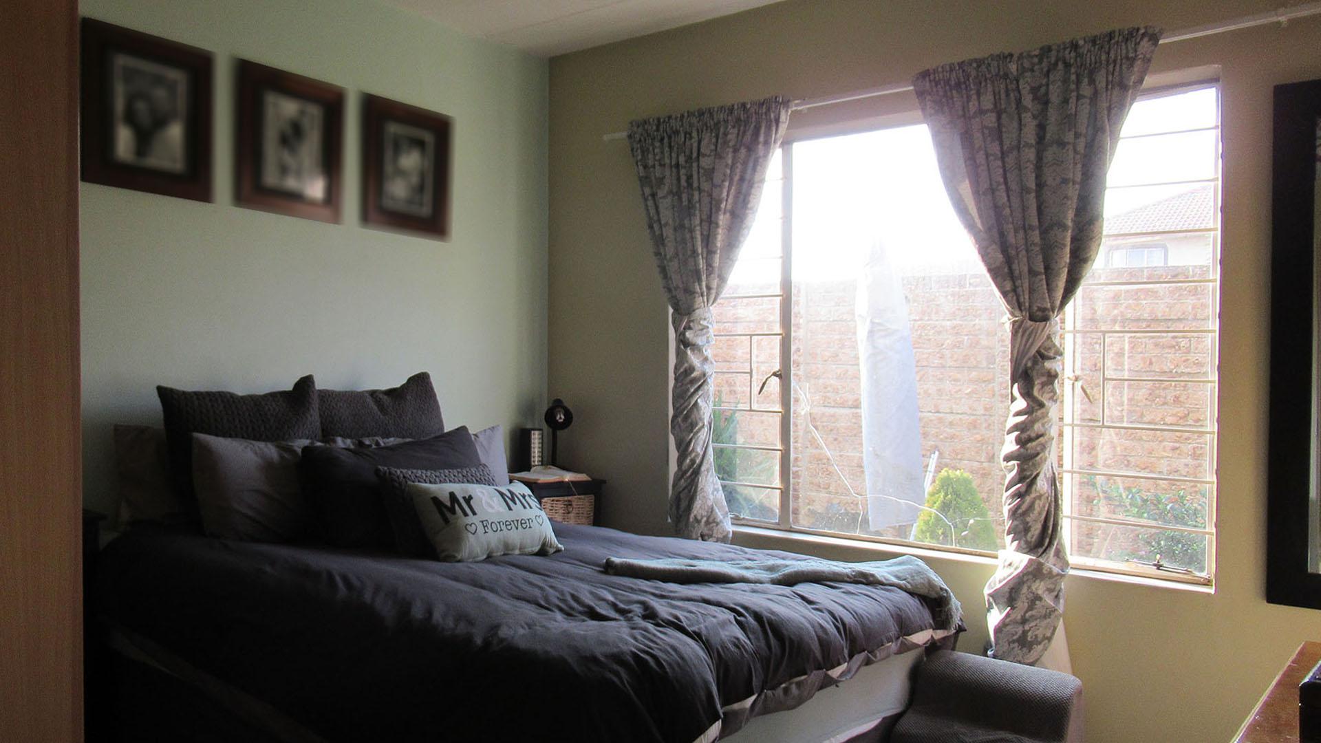 Bed Room 2 - 13 square meters of property in Parkrand