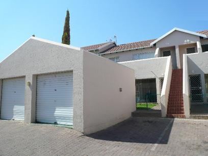 2 Bedroom Apartment for Sale For Sale in Midrand - Private Sale - MR061463