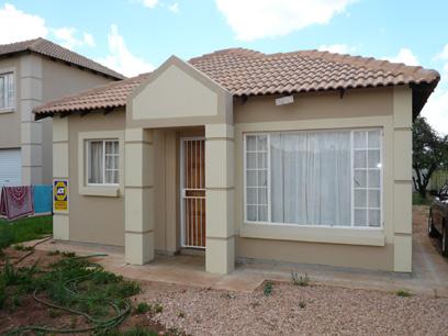 3 Bedroom Simplex for Sale and to Rent For Sale in Rosslyn - Private Sale - MR06192