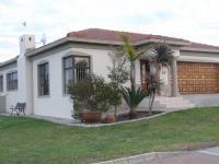 3 Bedroom 2 Bathroom House for Sale for sale in Groot Brakrivier