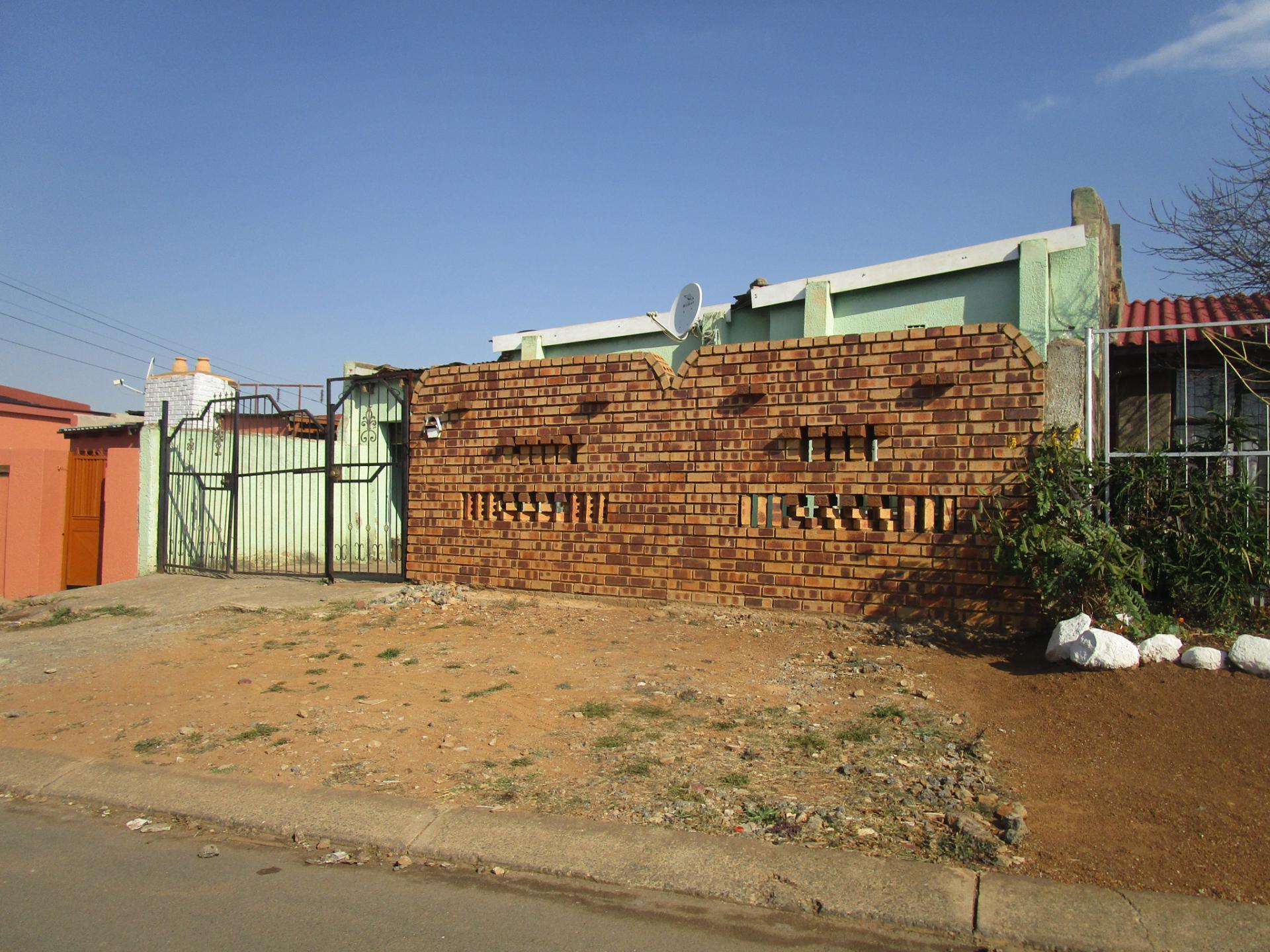 Front View of property in Soweto