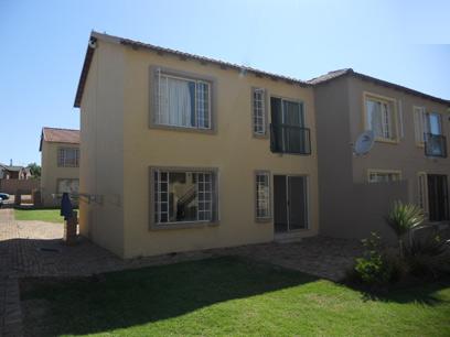2 Bedroom Apartment for Sale For Sale in Wilgeheuwel  - Home Sell - MR063065