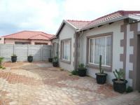 3 Bedroom 2 Bathroom House for Sale for sale in The Orchards