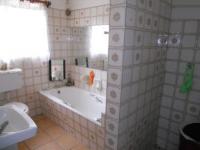 Main Bathroom - 7 square meters of property in Mindalore