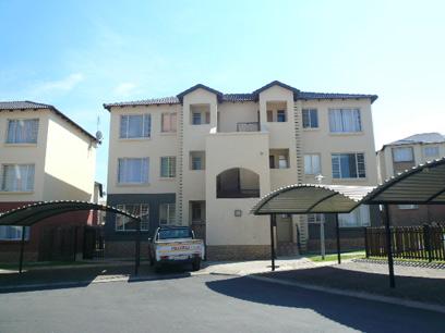 2 Bedroom Apartment for Sale and to Rent For Sale in Emalahleni (Witbank)  - Private Sale - MR064131