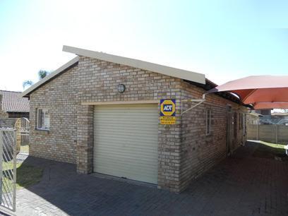 Front View of property in Rustenburg