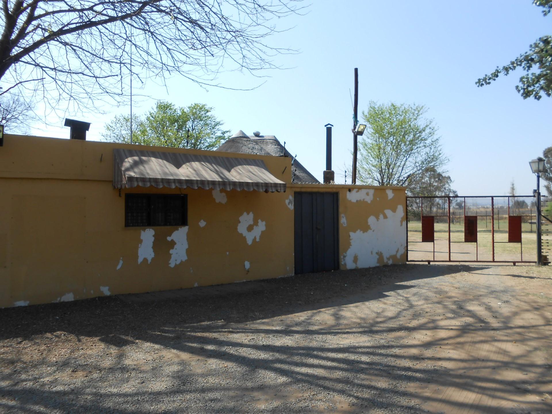 Front View of property in Heidelberg - GP