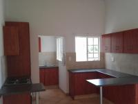 Kitchen - 10 square meters of property in Heatherview